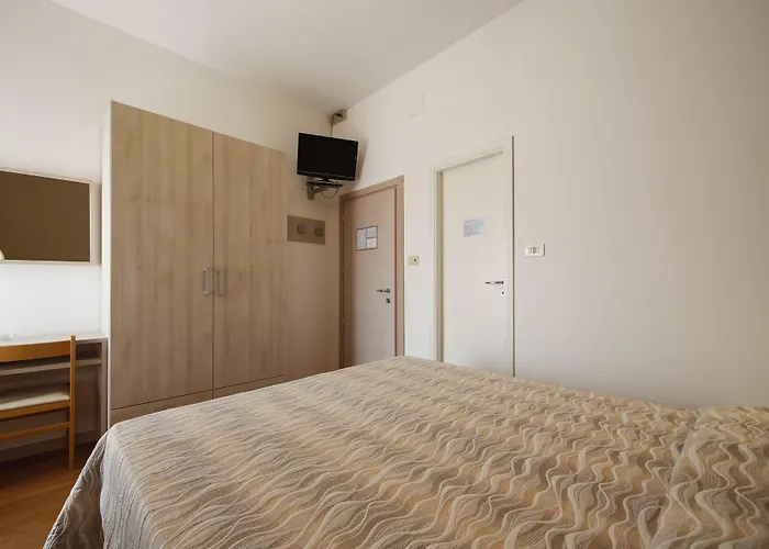 Hotel Susanna 2*